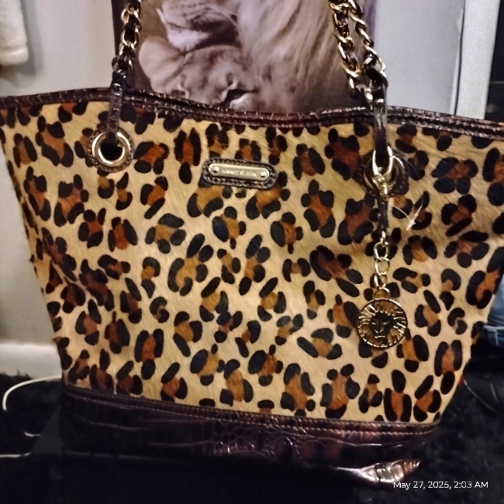 Brand New never used Beautifully snakeskin/ Leapord print Anne Klien handbag